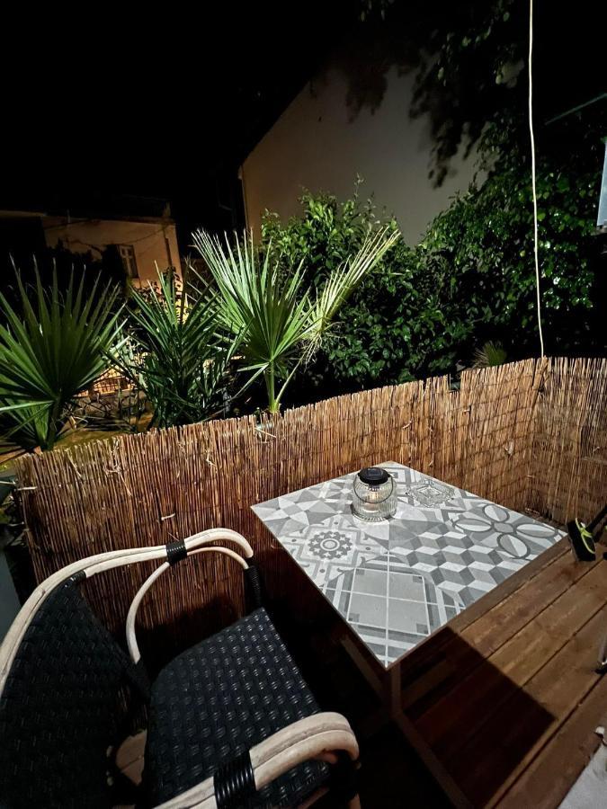 Kalamata City Loft Apartment ภายนอก รูปภาพ