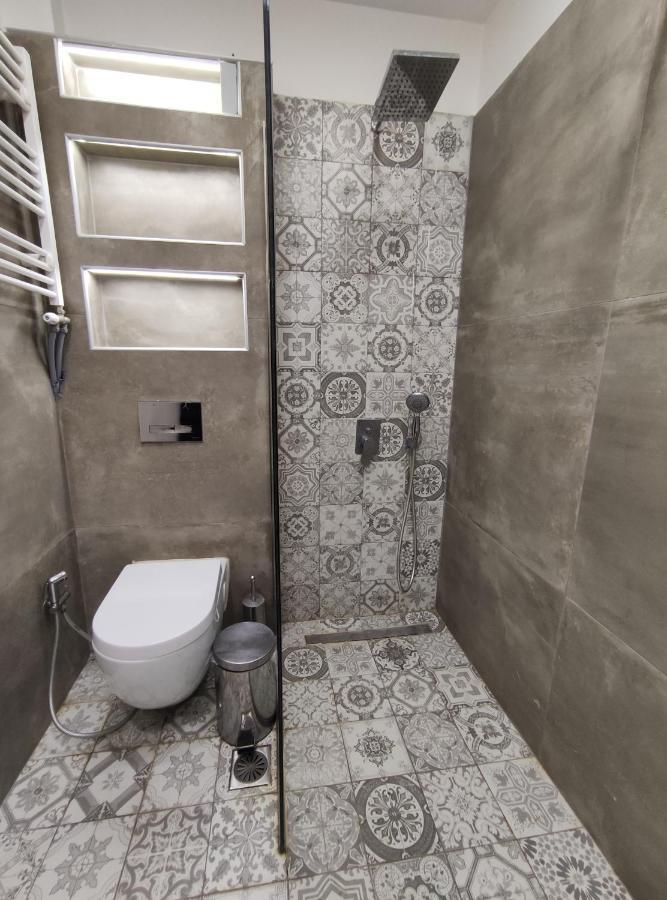 Kalamata City Loft Apartment ภายนอก รูปภาพ